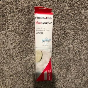 Frigidaire PureSource3 Refrigerator Filter - Red and White